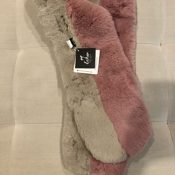 Echo pull through pink/gray colorblock fur stole - Picture 3 of 6